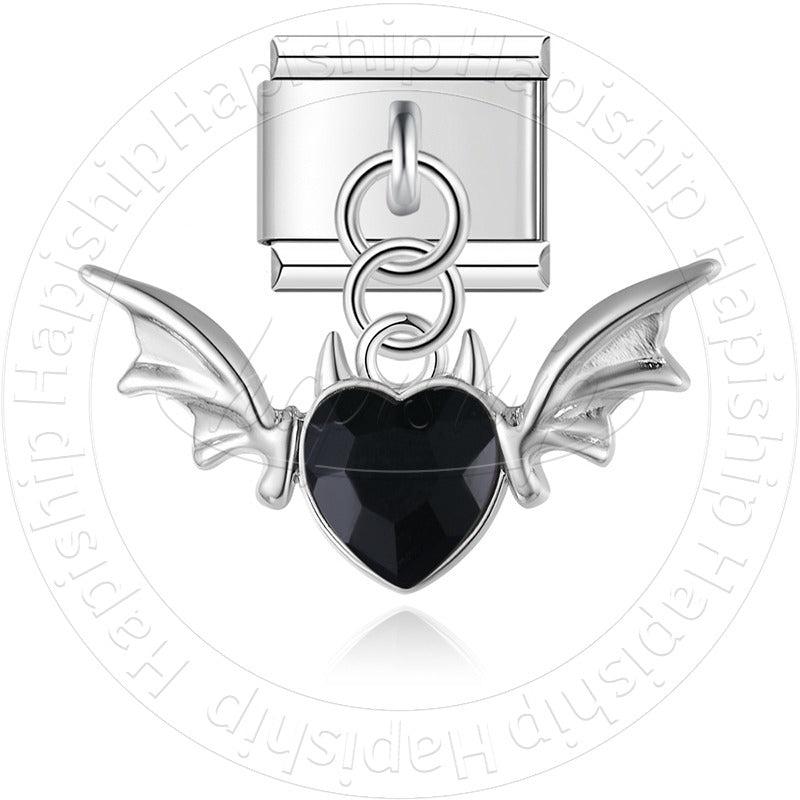 Pendentif Cœur Noir et Ailes Argentées